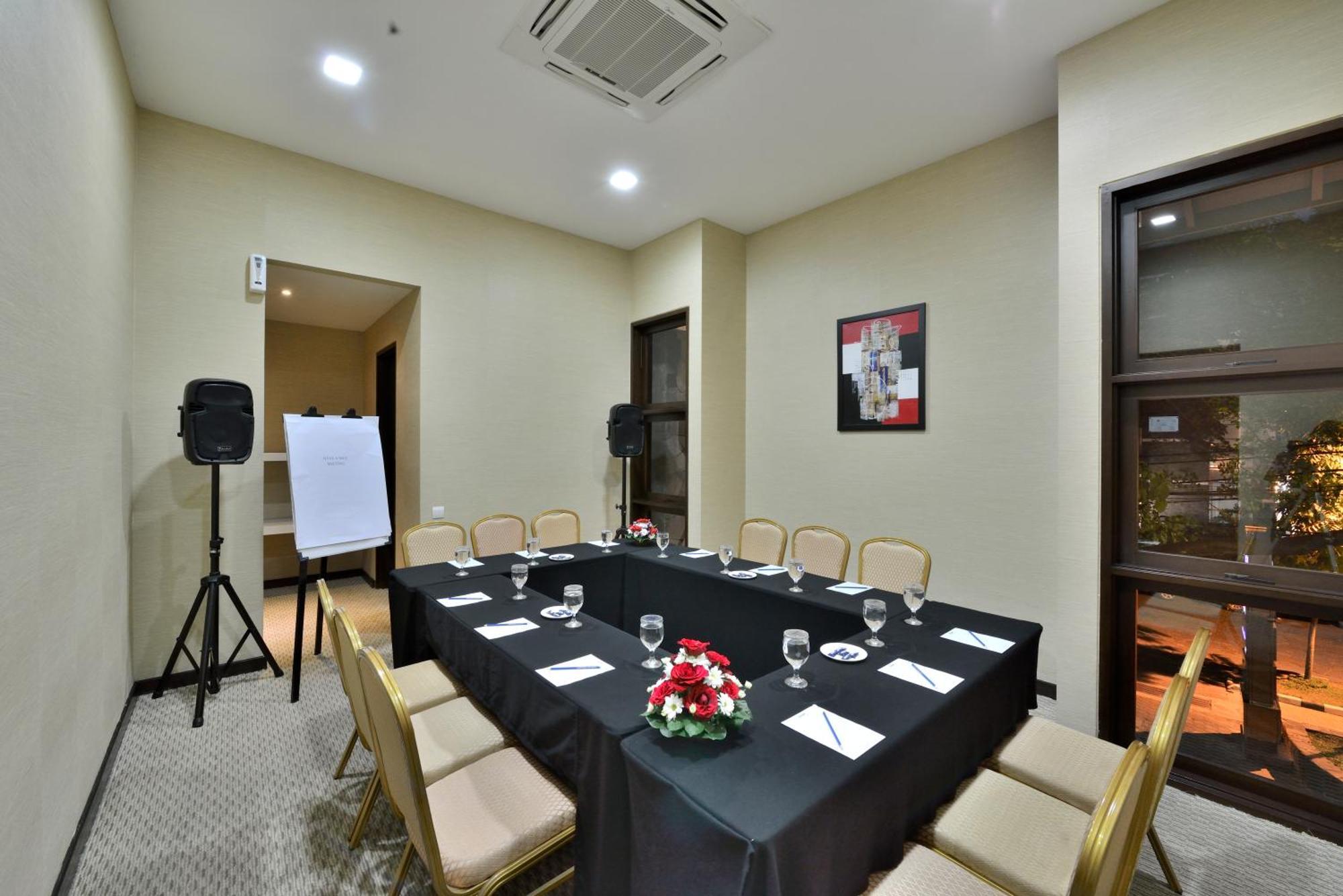 Serela Merdeka By Kagum Hotels Μπαντούνγκ Εξωτερικό φωτογραφία